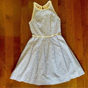 Lilly Pulitzer dress, sz 4, worn once!  Gorgeous lace detailing, has pockets!